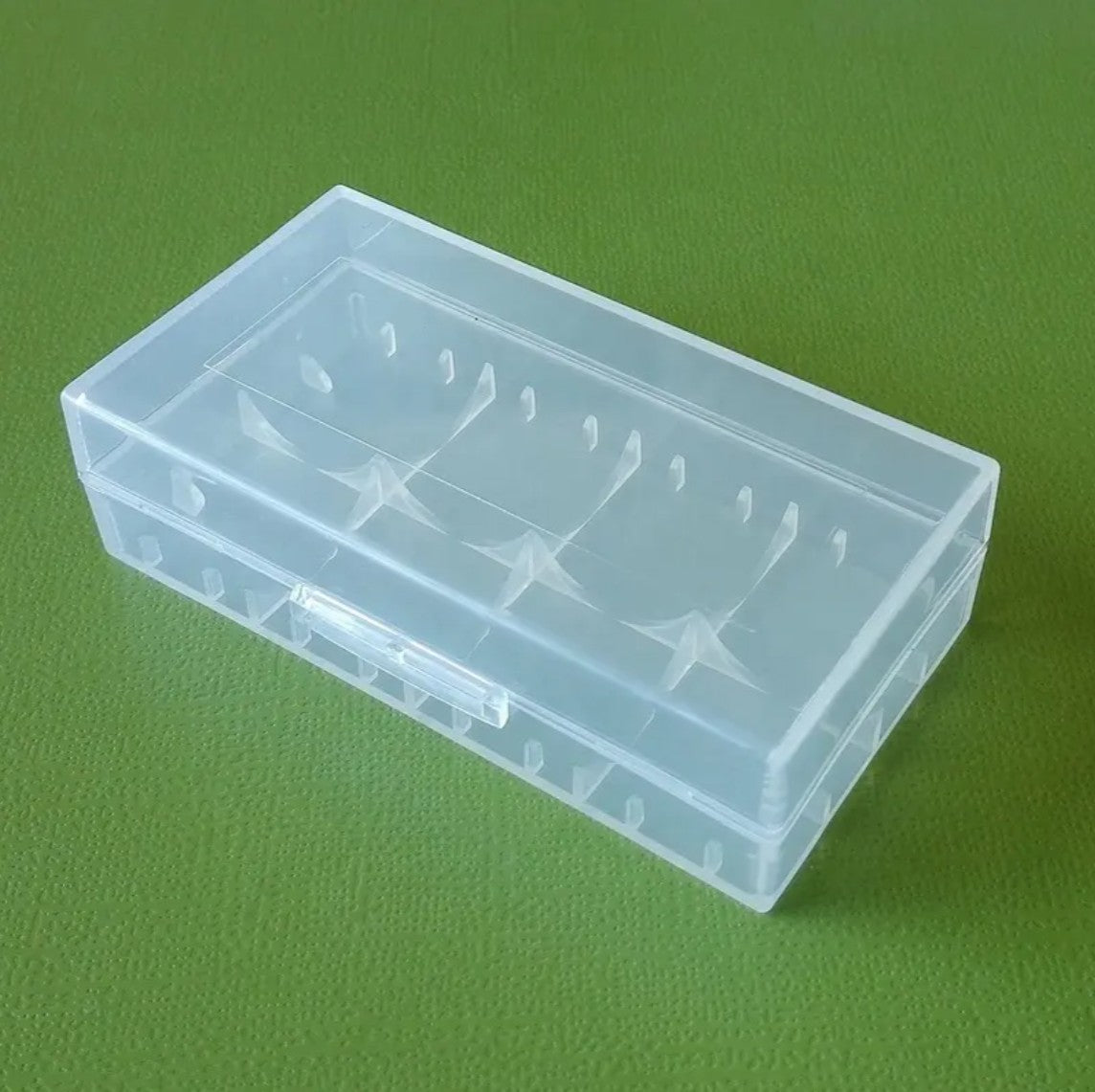 Portable Transparent Hard Plastic Case for 21700 Batteries