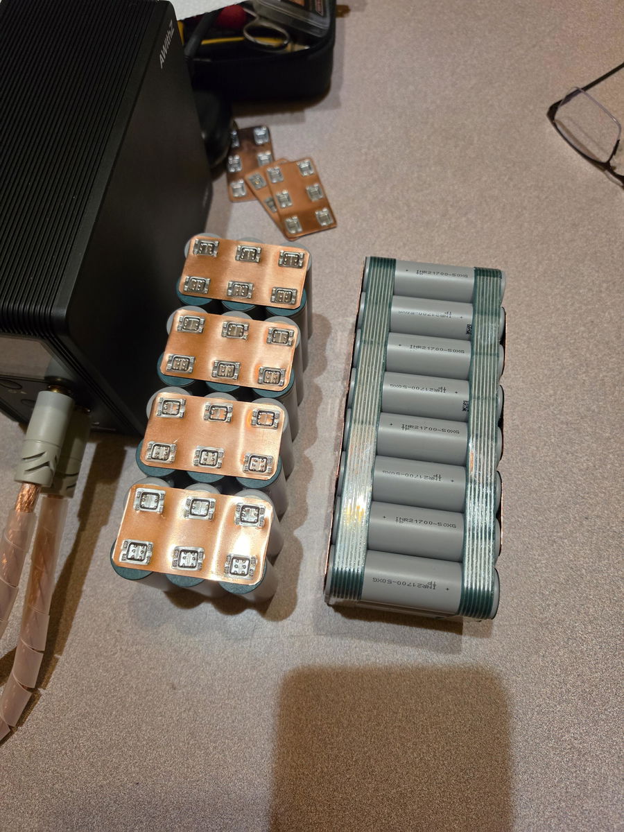 Customer photo of an AWithZ spot welder used for copper battery welding